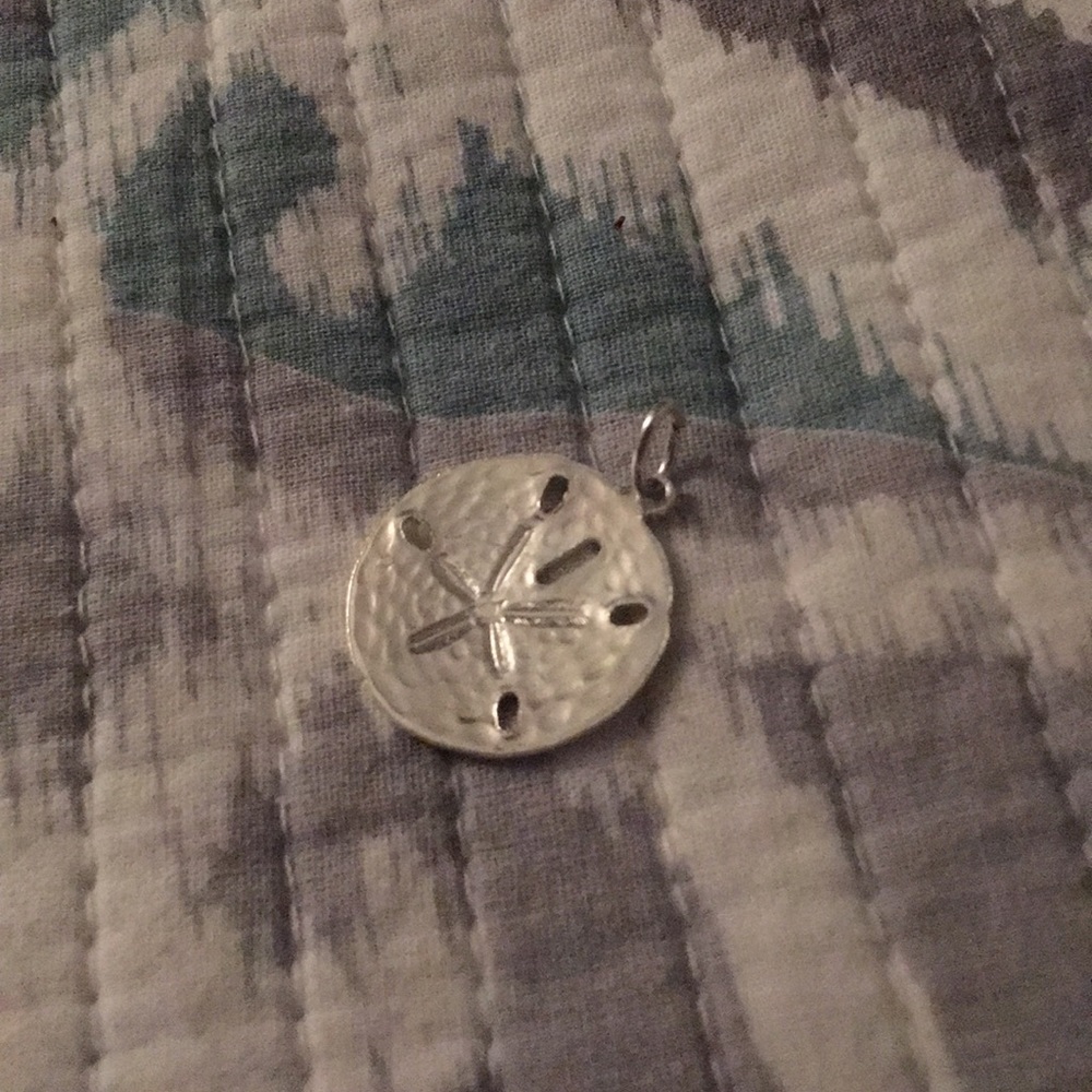 Sand dollar Sterling silver pendent - Picture 5 of 5